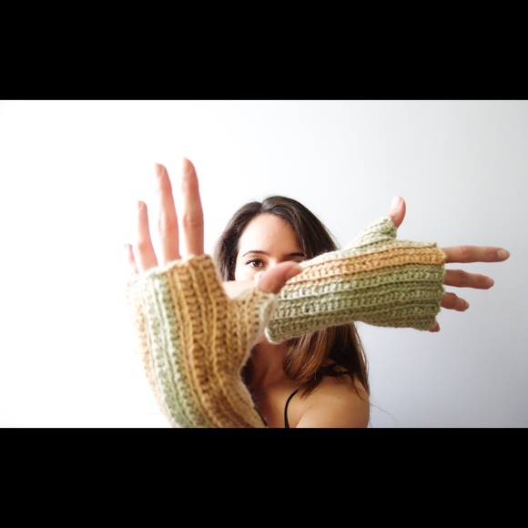 Handmade One of a Kind Fiber Artist - Picture 6 of 7